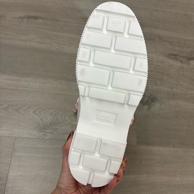 超輕盈好看的Hermès靴子 好清洗的防潑水面-11