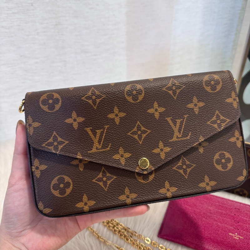 LV 老花三合一鏈包 晶片款-1