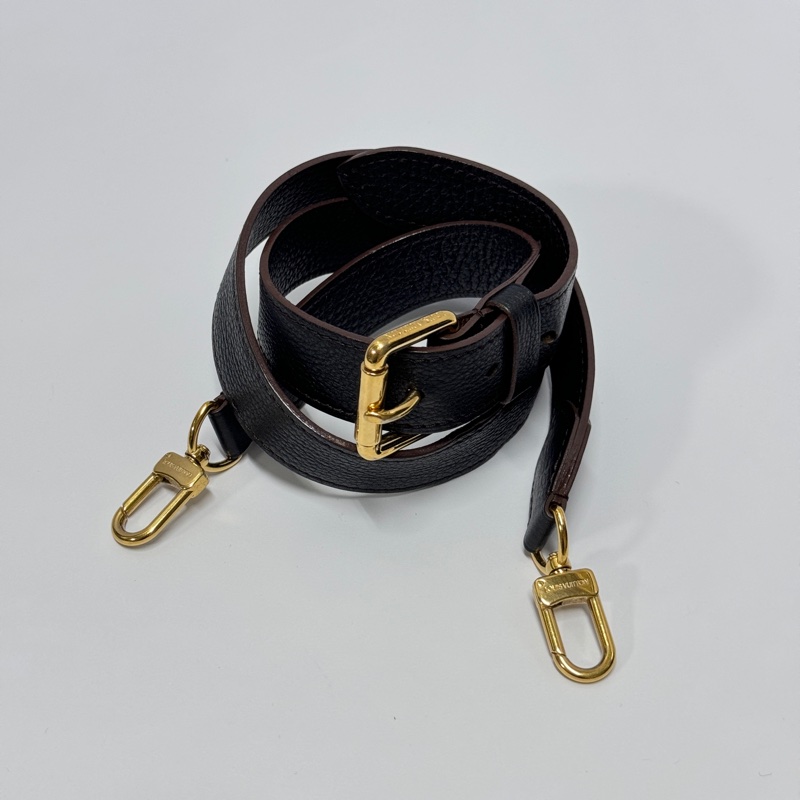 （超稀有⏰） LV Mahina 全牛皮 斜背+單肩+腋下 專櫃15.3萬！-20