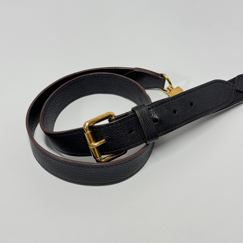 （超稀有⏰） LV Mahina 全牛皮 斜背+單肩+腋下 專櫃15.3萬！-21