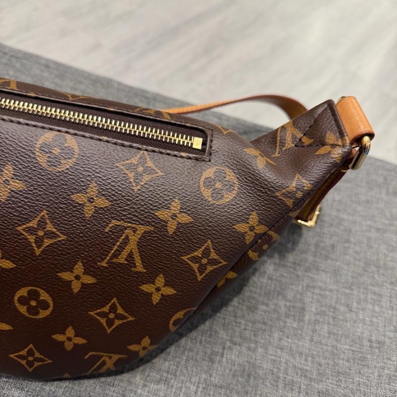 Louis Vuitton LV 經典老花 腰包 胸包-16