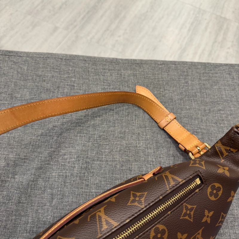 Louis Vuitton LV 經典老花 腰包 胸包-37