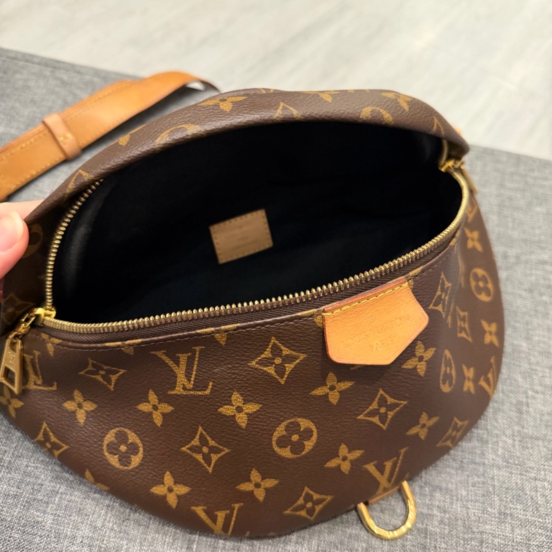 Louis Vuitton LV 經典老花 腰包 胸包-44