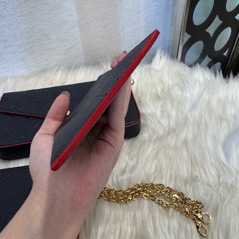 LV 海軍藍牛皮三合一鏈包 晶片款 近全新-19