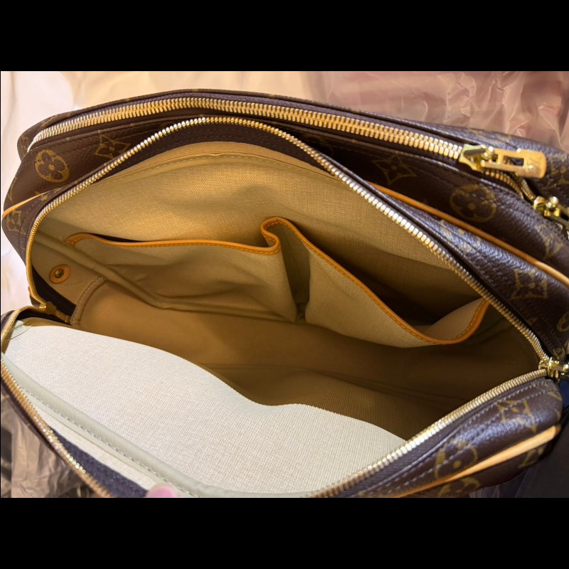 【LOUIS VUITTON LV 路易威登】 M45252傳統老花帆布 Reporter GM 肩背包(大記者包)-4