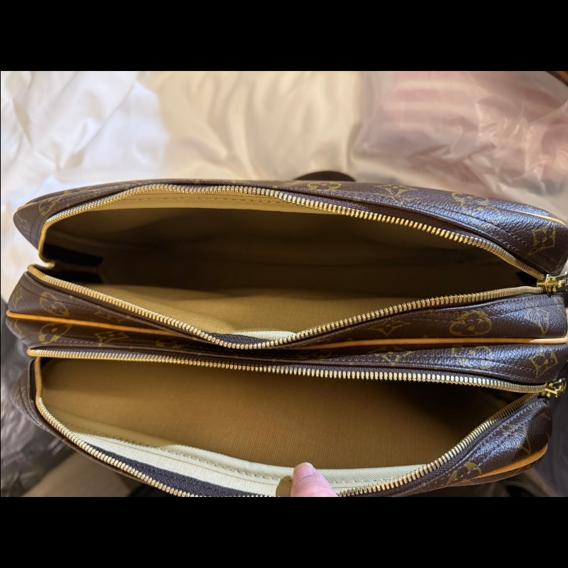 【LOUIS VUITTON LV 路易威登】 M45252傳統老花帆布 Reporter GM 肩背包(大記者包)-12