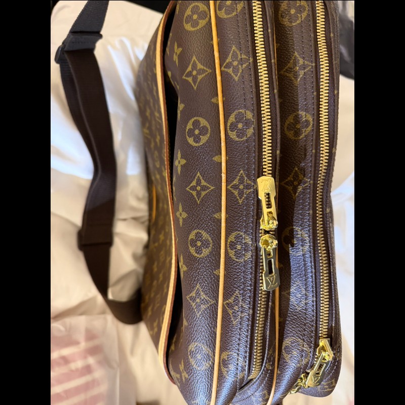 【LOUIS VUITTON LV 路易威登】 M45252傳統老花帆布 Reporter GM 肩背包(大記者包)-14