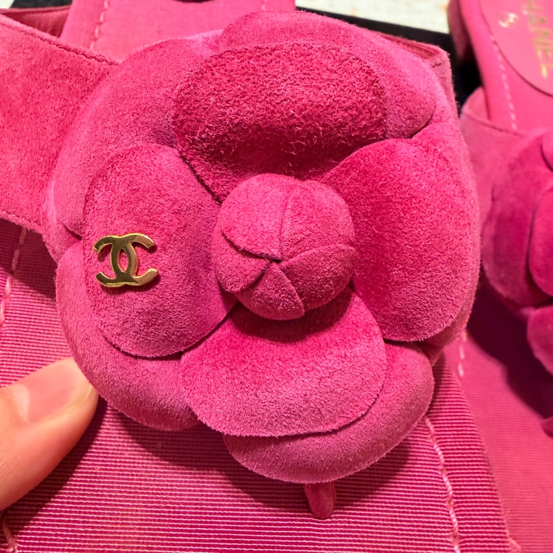 香奈兒CHANEL山茶花拖鞋涼鞋~出清-1