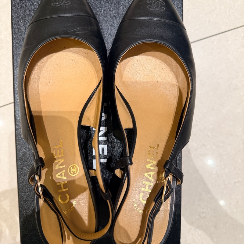 香奈兒底跟黑色跟鞋38 1/2c~出清-2