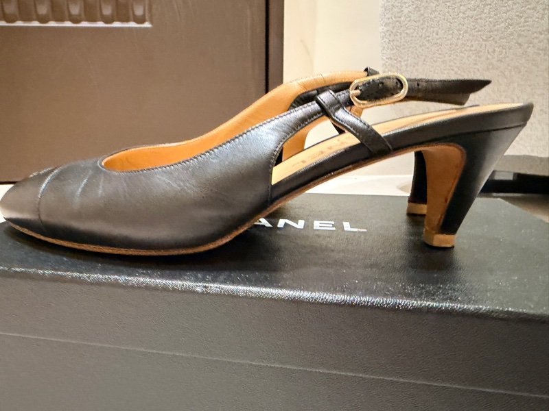 香奈兒底跟黑色跟鞋38 1/2c~出清-4