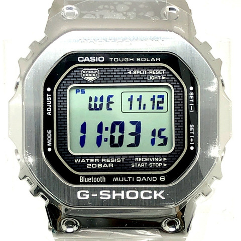 卡西歐 G-SHOCK 手錶 GMW-B5000D-1 全金屬銀色電波太陽能藍牙手機連接 LED 背光旋入式後蓋，2018 年 4 月發布