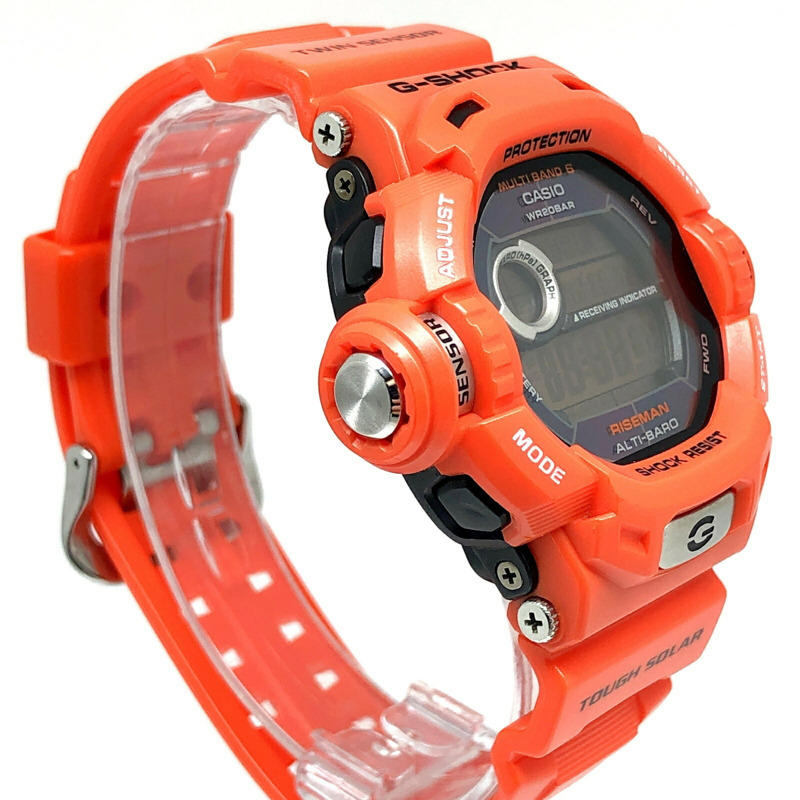 卡西歐 G-SHOCK GW-9200RJ-4 RISEMAN 男士救援橙色腕錶，配備 Riseman 電波太陽能雙感測器，可測量海拔、氣壓和溫度，於 2008 年 9 月發布。-1