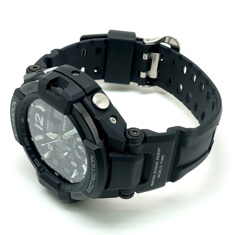 卡西歐 G-SHOCK GA-1100-1A GRAVITYMASTER 手錶，配備雙感測器，可測量方向和溫度，顯示世界時間，高亮度 LED 照明，黑白配色，指針/數字雙顯，於 2015 年 4 月發布。-4