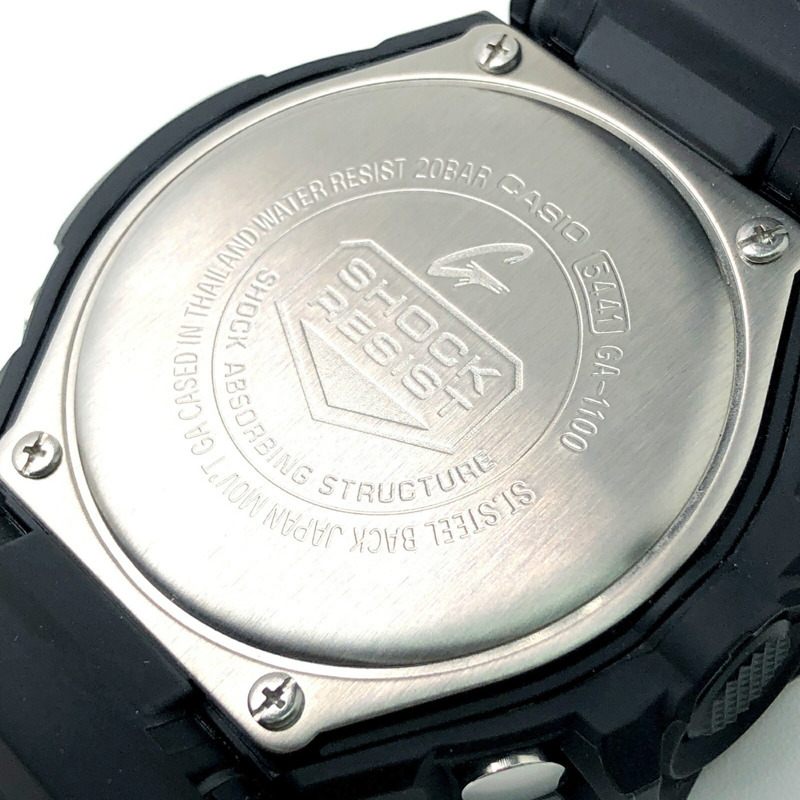 卡西歐 G-SHOCK GA-1100-1A GRAVITYMASTER 手錶，配備雙感測器，可測量方向和溫度，顯示世界時間，高亮度 LED 照明，黑白配色，指針/數字雙顯，於 2015 年 4 月發布。-7