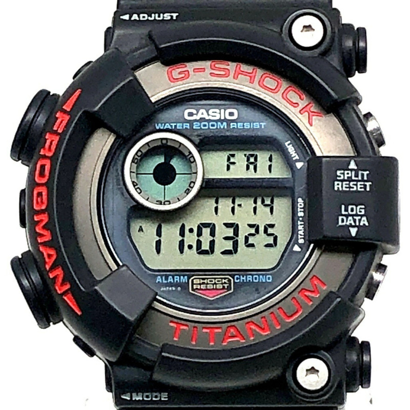 卡西歐 G-SHOCK DW-8200-1A 蛙人系列第二代鈦金屬錶殼 EL 背光 紅色/深灰色 1995年6月發布-0