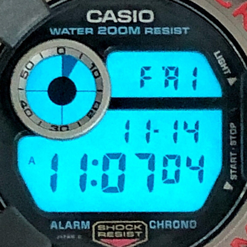 卡西歐 G-SHOCK DW-8200-1A 蛙人系列第二代鈦金屬錶殼 EL 背光 紅色/深灰色 1995年6月發布-8