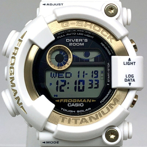 卡西歐 G-SHOCK GW-8201K-7 FROGMAN Irukuji 2024 聯名款 30 週年紀念版，太陽能動力，LED 背光，藍鯨白金配色，六月發售