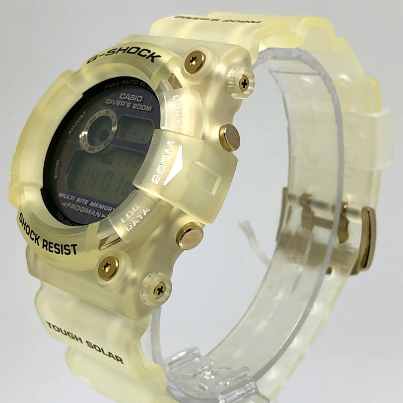 卡西歐 G-SHOCK GW-225E-7 25週年紀念版蛙人腕錶，金色錶殼，採用太陽能材質，於2008年5月發布。-2