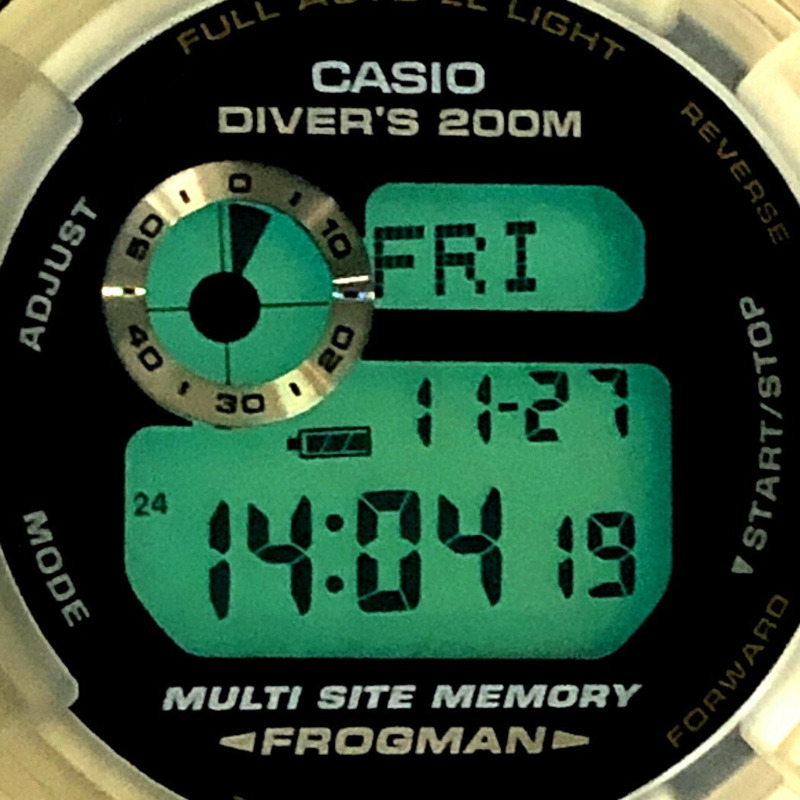 卡西歐 G-SHOCK GW-225E-7 25週年紀念版蛙人腕錶，金色錶殼，採用太陽能材質，於2008年5月發布。-8