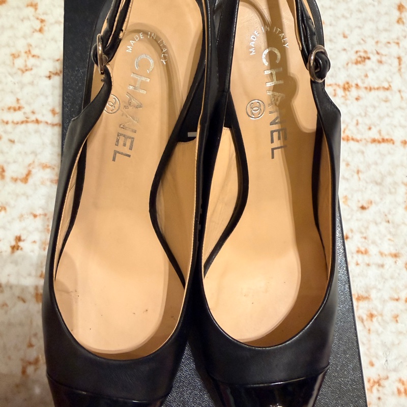 香奈兒經典高跟鞋38 1/2  ～～特價出清-4
