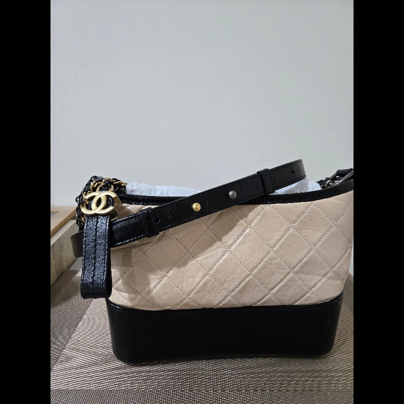 Chanel 香奈兒 米拼黑牛皮Gabrielle流浪包 小號-15