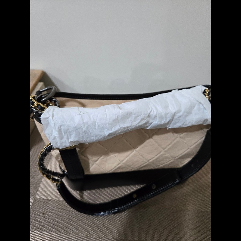 Chanel 香奈兒 米拼黑牛皮Gabrielle流浪包 小號-16