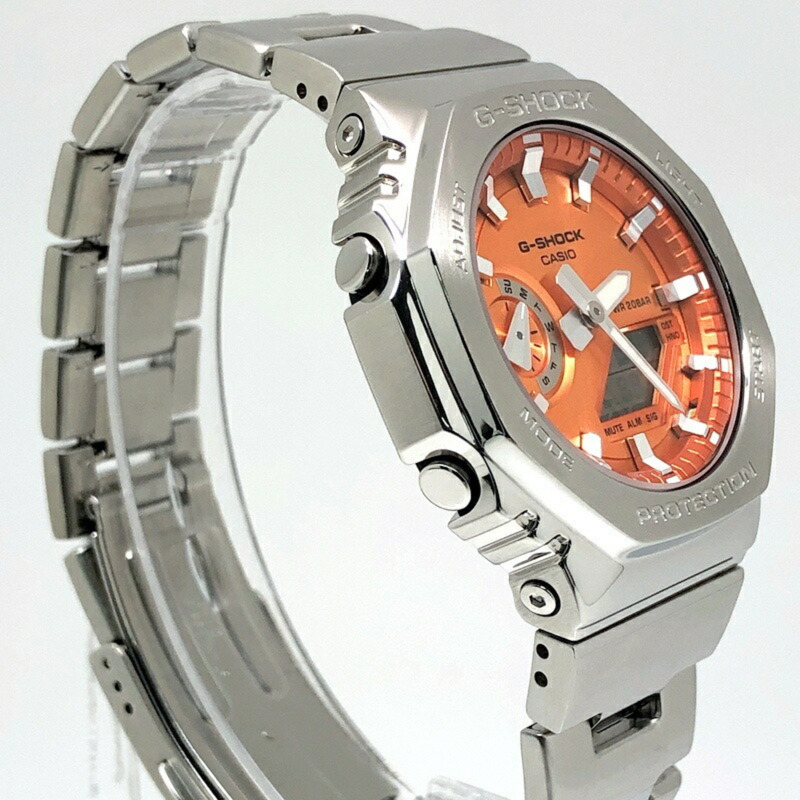 卡西歐 G-SHOCK 手錶 GM-2110D-4A 橡木金屬款八角形錶殼 雙 LED 照明 銀色/橙色指針/數位雙顯 2024 年 9 月發布-1