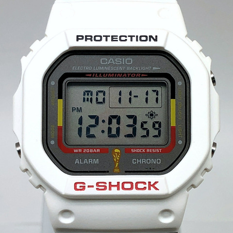 卡西歐 G-SHOCK 手錶 DW-5600WC-1 FIFA 世界盃 2006 德國官方授權合作款 Goleo EL 白色 x 黑色，2005 年 8 月發布