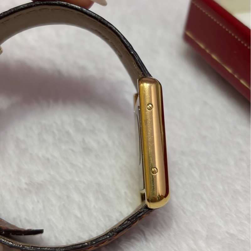 Cartier Must Tank SM 腕錶,cal. 057 925銀 搭配皮革錶帶 石英機芯 女士手錶-3