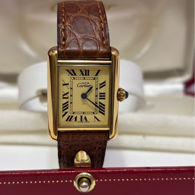 Cartier Must Tank SM 腕錶,cal. 057 925銀 搭配皮革錶帶 石英機芯 女士手錶-5