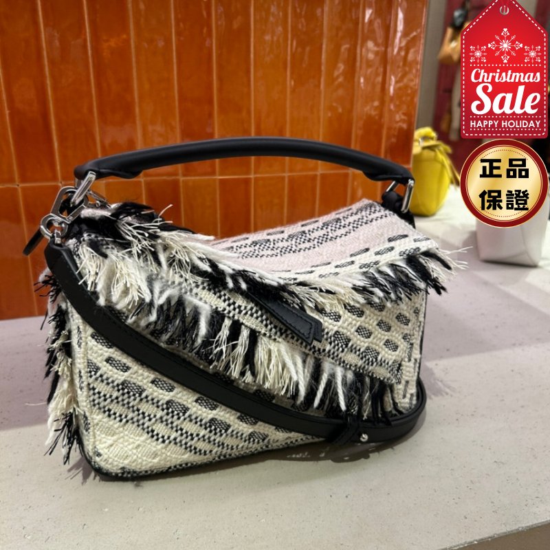 🎊佳節特賣🎁Loewe 小款拚色紡織皮革限量款Puzzle 包-0