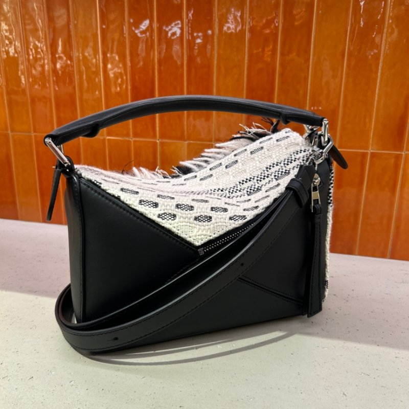 🎊佳節特賣🎁Loewe 小款拚色紡織皮革限量款Puzzle 包-2