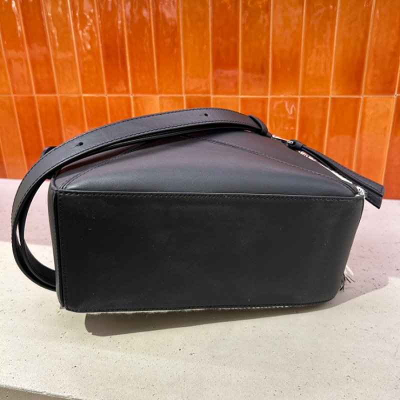 🎊佳節特賣🎁Loewe 小款拚色紡織皮革限量款Puzzle 包-4