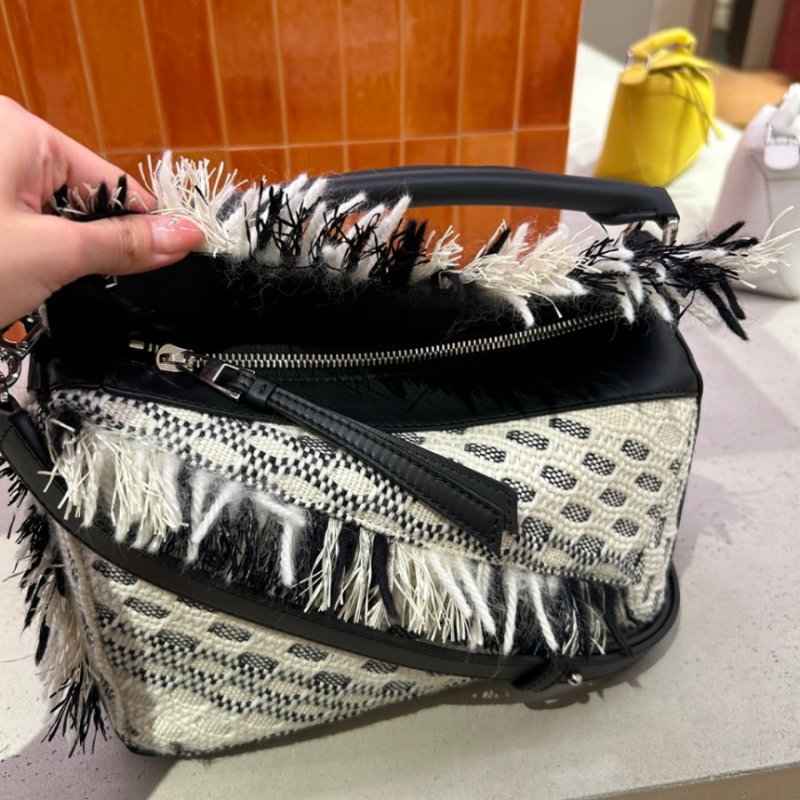 🎊佳節特賣🎁Loewe 小款拚色紡織皮革限量款Puzzle 包-5