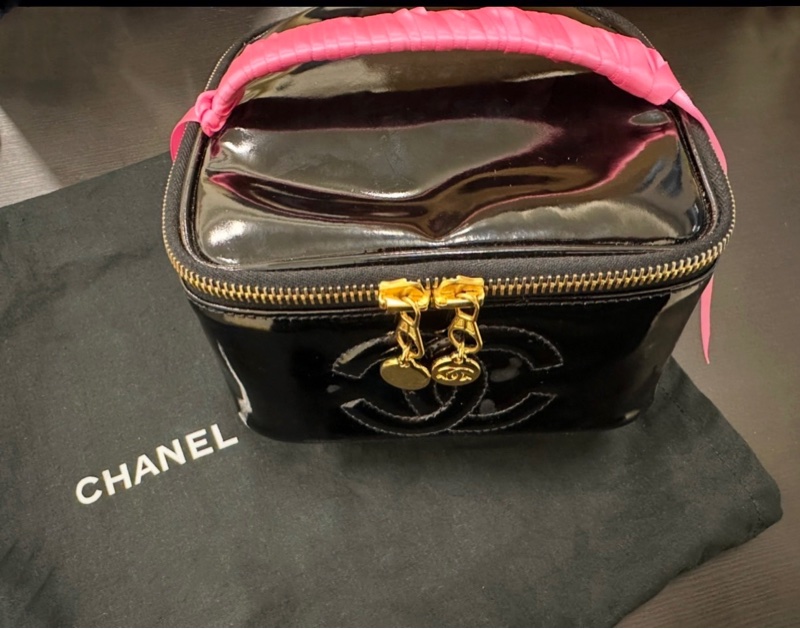 🤍💗 Chanel 漆皮 黑金 手提化妝方盒-3
