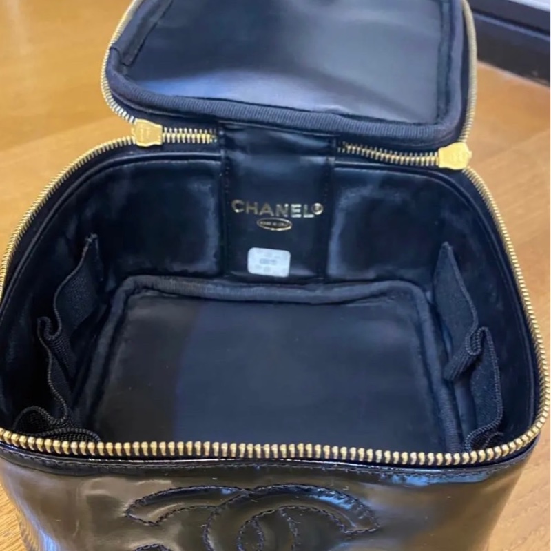 🤍💗 Chanel 漆皮 黑金 手提化妝方盒-5