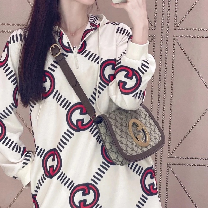 99新🈶購證😍Gucci古馳Blondie系列GG supreme帆布斜挎單肩包-1