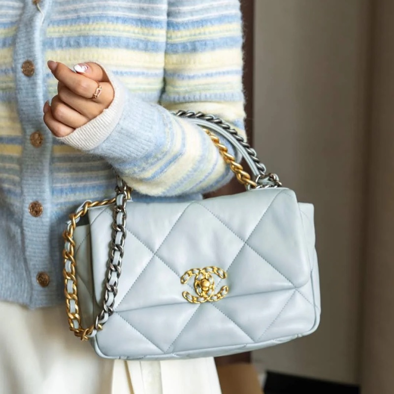 奶fufu❄️少女感十足😍Chanel天空嬰兒藍鏈條19bag口蓋包單肩斜挎包-0