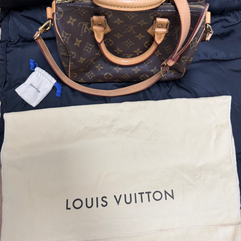 LOUIS VUITTON Speedy25-35