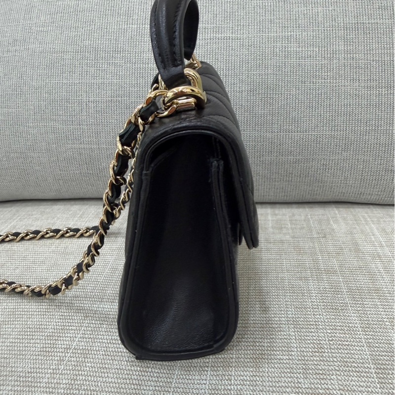 Chanel香奈兒高級手工坊 手提斜挎小方黑金鍊條包-7