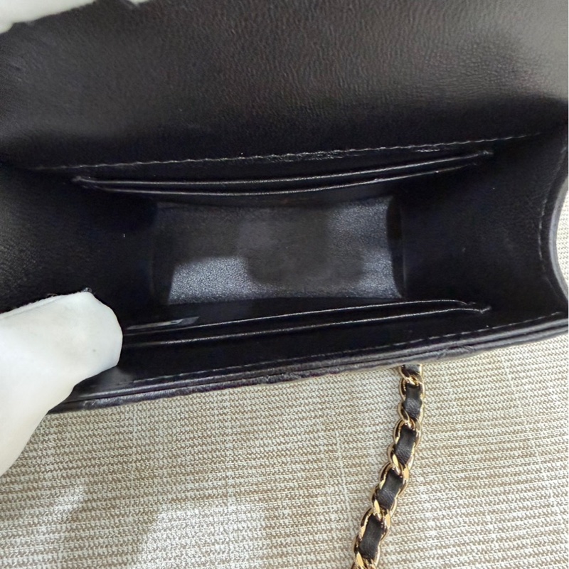 Chanel香奈兒高級手工坊 手提斜挎小方黑金鍊條包-13
