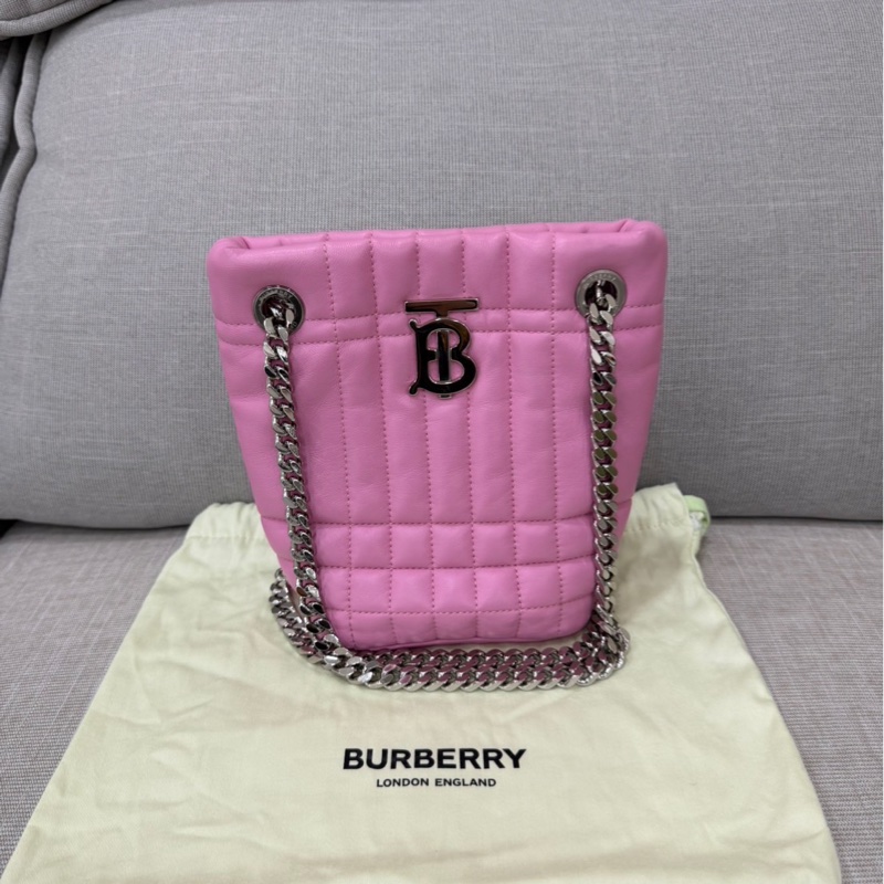 Burberry粉色蘿拉水桶包-0