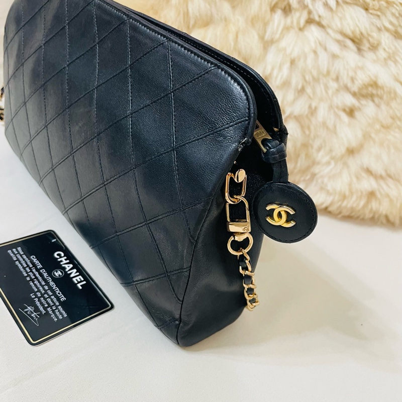 Chanel 老香手拿包-1