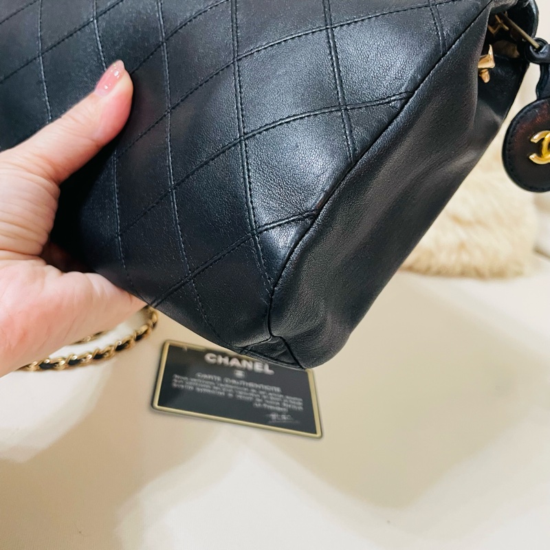 Chanel 老香手拿包-11