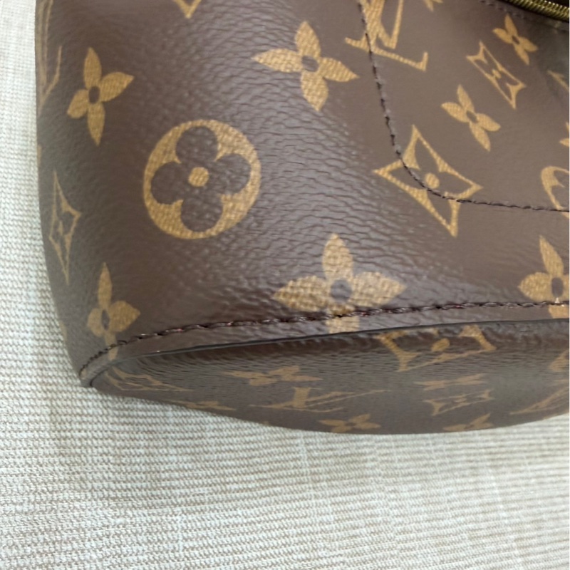 LV M43431 MONTSOURIS花紋LOGO Monogram帆布扣式後背包-10