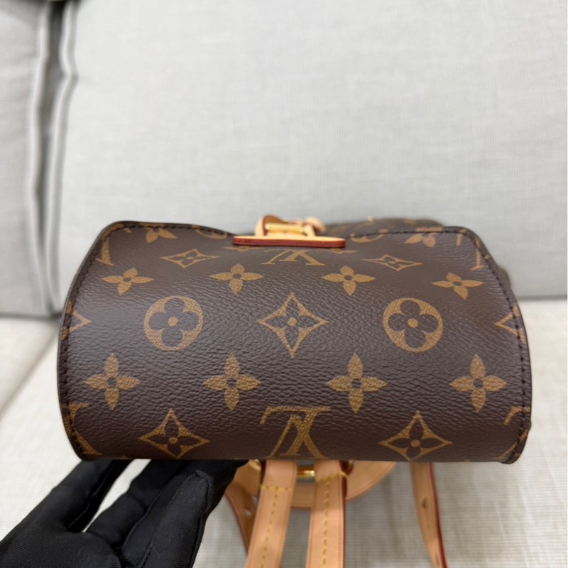 LV M43431 MONTSOURIS花紋LOGO Monogram帆布扣式後背包-14