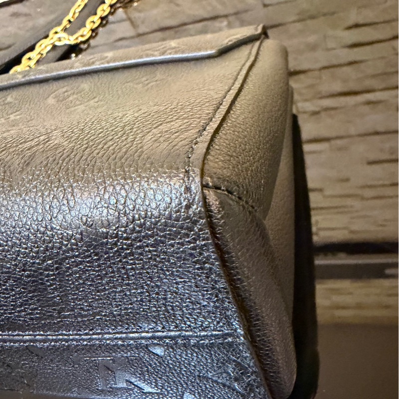 LV Vavin 全皮壓紋鏈條包 肩背包 斜背包-11