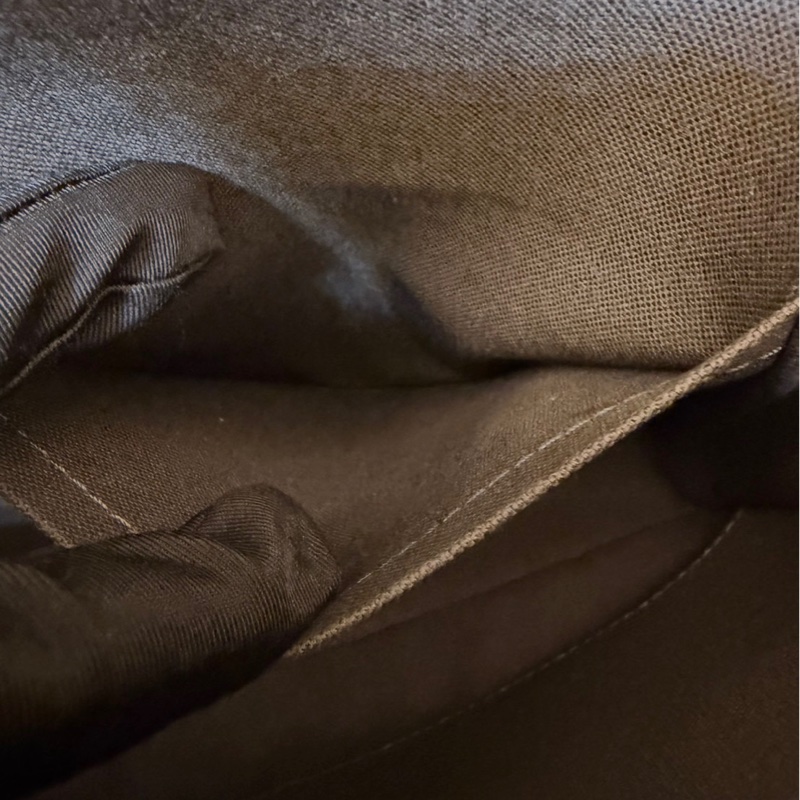 LV N41286 DISTRICT 小號全皮系列斜背包-15