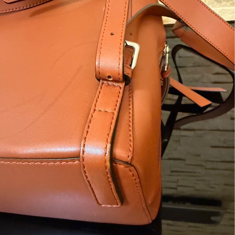 Loewe羅意威橘棕色雙肩包-32