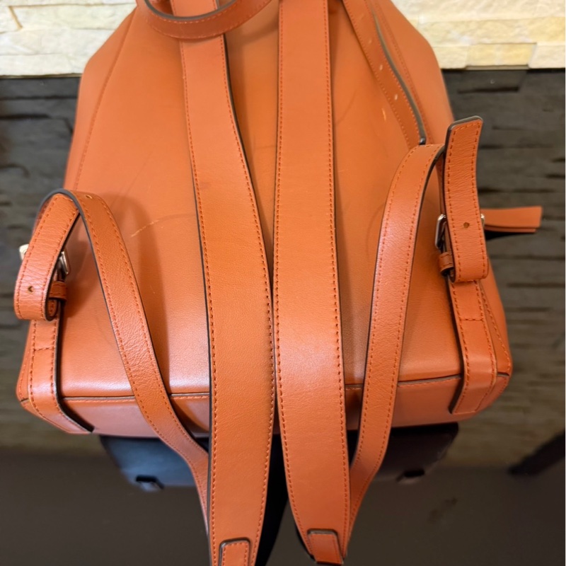 Loewe羅意威橘棕色雙肩包-48